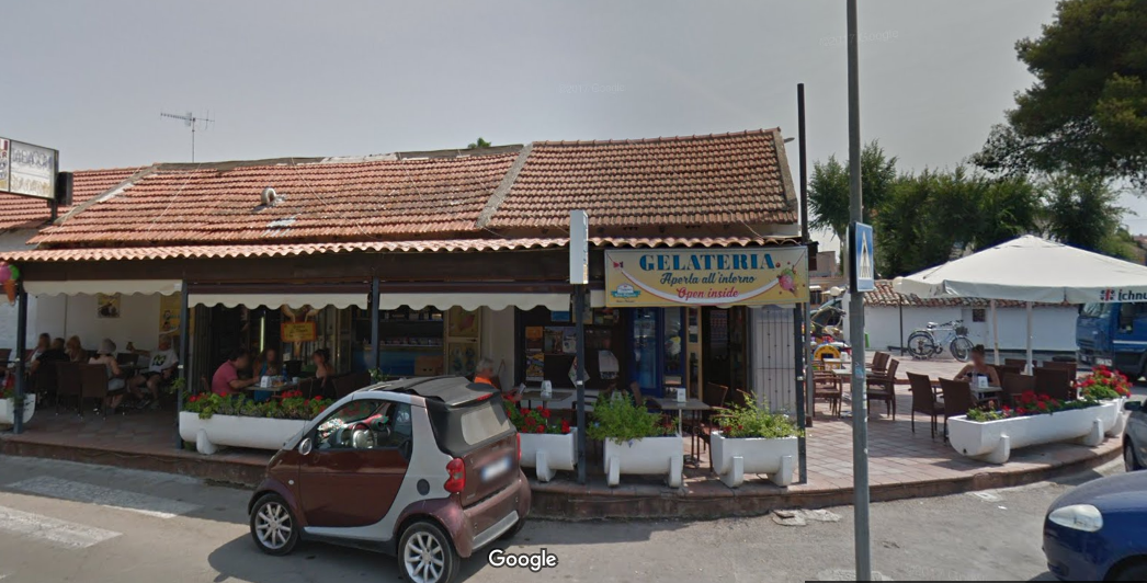 <b>ALGHERO - BAR GELATERIA LA PERGOLA</B>